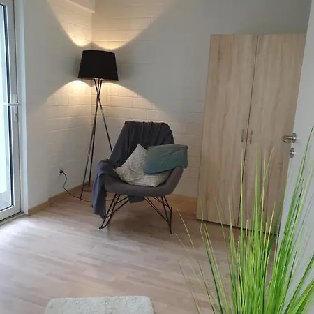 Privat , Eigene Eigang, Eigene Badezimmer, Und Eigene Kueche * Straelen