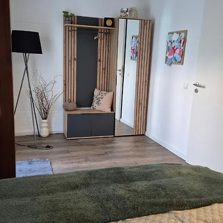 Appartement Privat , Eigene Eigang, Eigene Badezimmer, Und Eigene Kueche